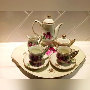 Vintage LYON Formalities vintage tea decorative set